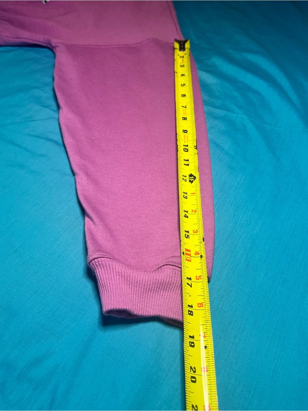 MTV Cropped Graphic Sweatshirt Pink XS Music Television - Picture 8 of 8